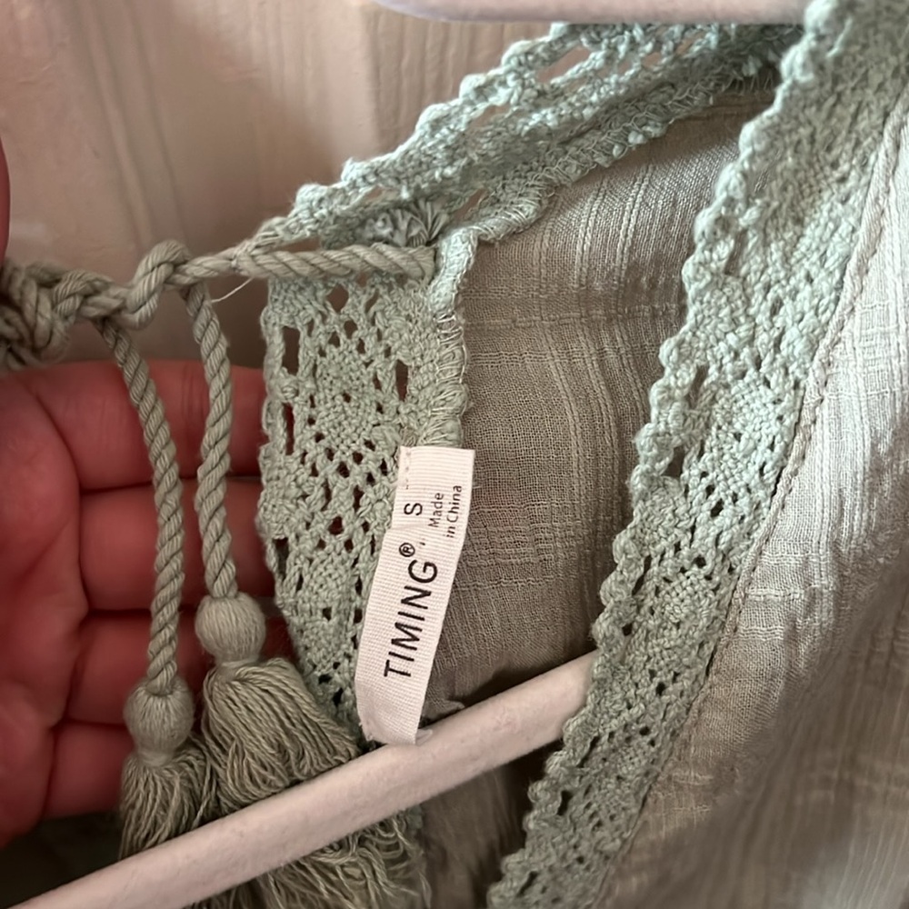 Boho Sage Green Cropped Blouse Lace Trim - Picture 2 of 6